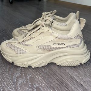 Steven Madden Women Possession Sneaker TAN